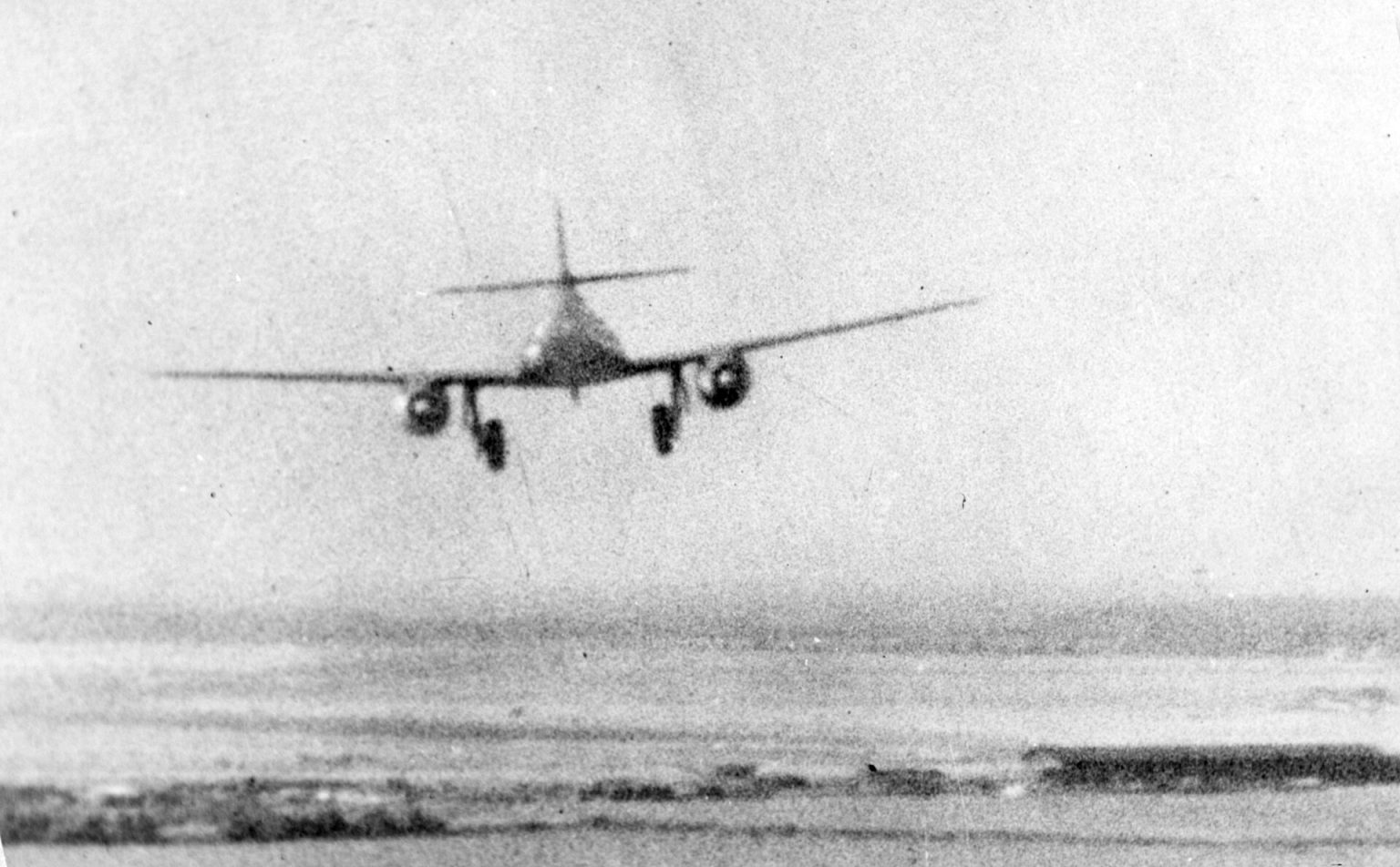 Messerschmitt Me 262 first operational jet fighter taking off