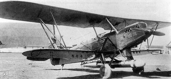 Polikarpov R-5T torpedo carrier
