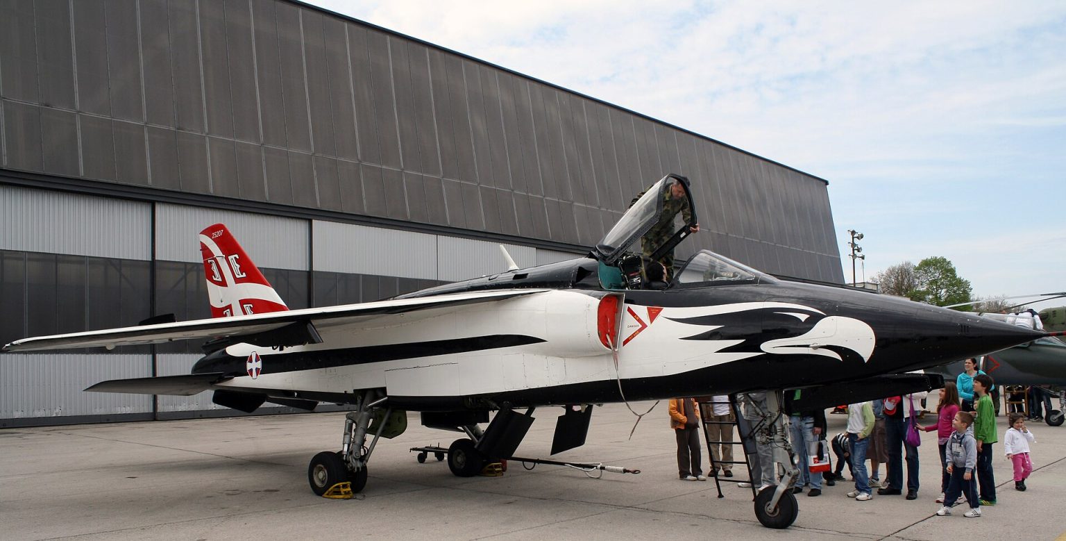Serbian Air Force Soko J-22 Orao (25207), 2012. Photo: Srdjan Popovic / Wikimedia Commons (CC BY-SA 3.0).