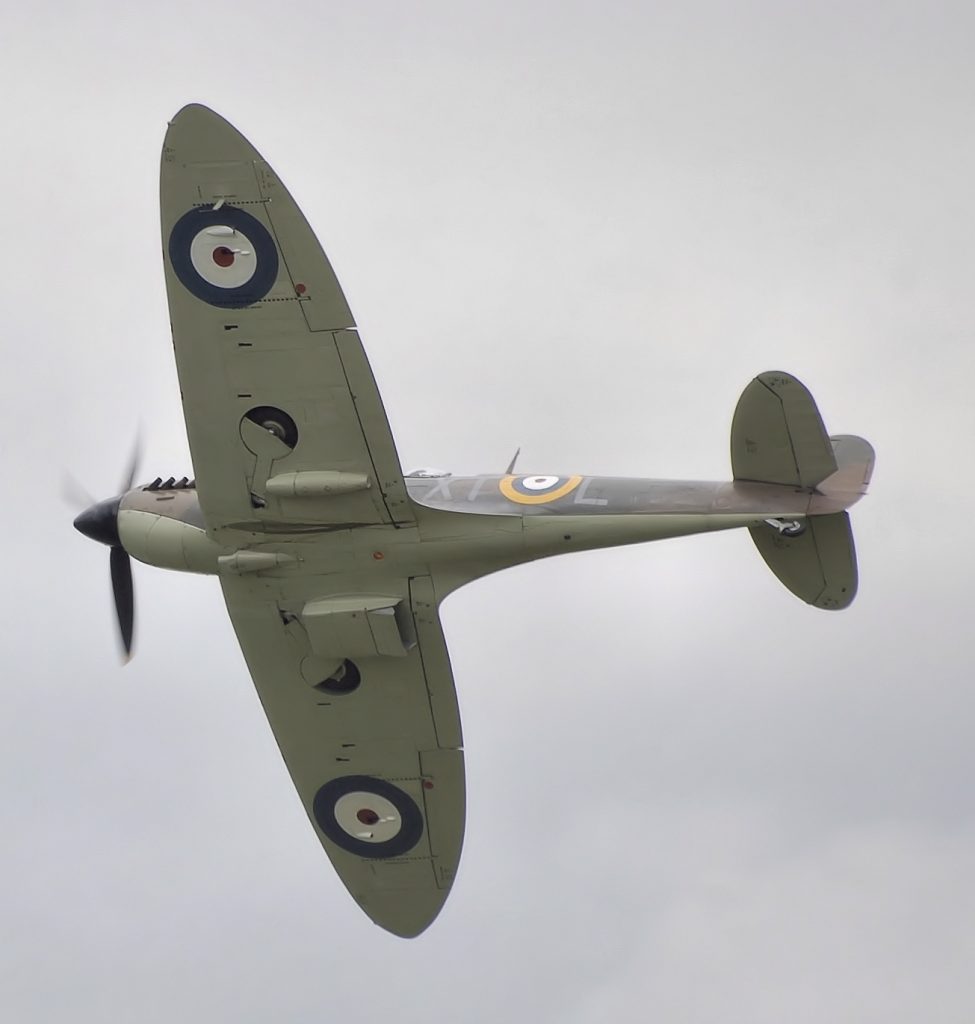 Supermarine Spitfire banking in flight showing its elliptical wings