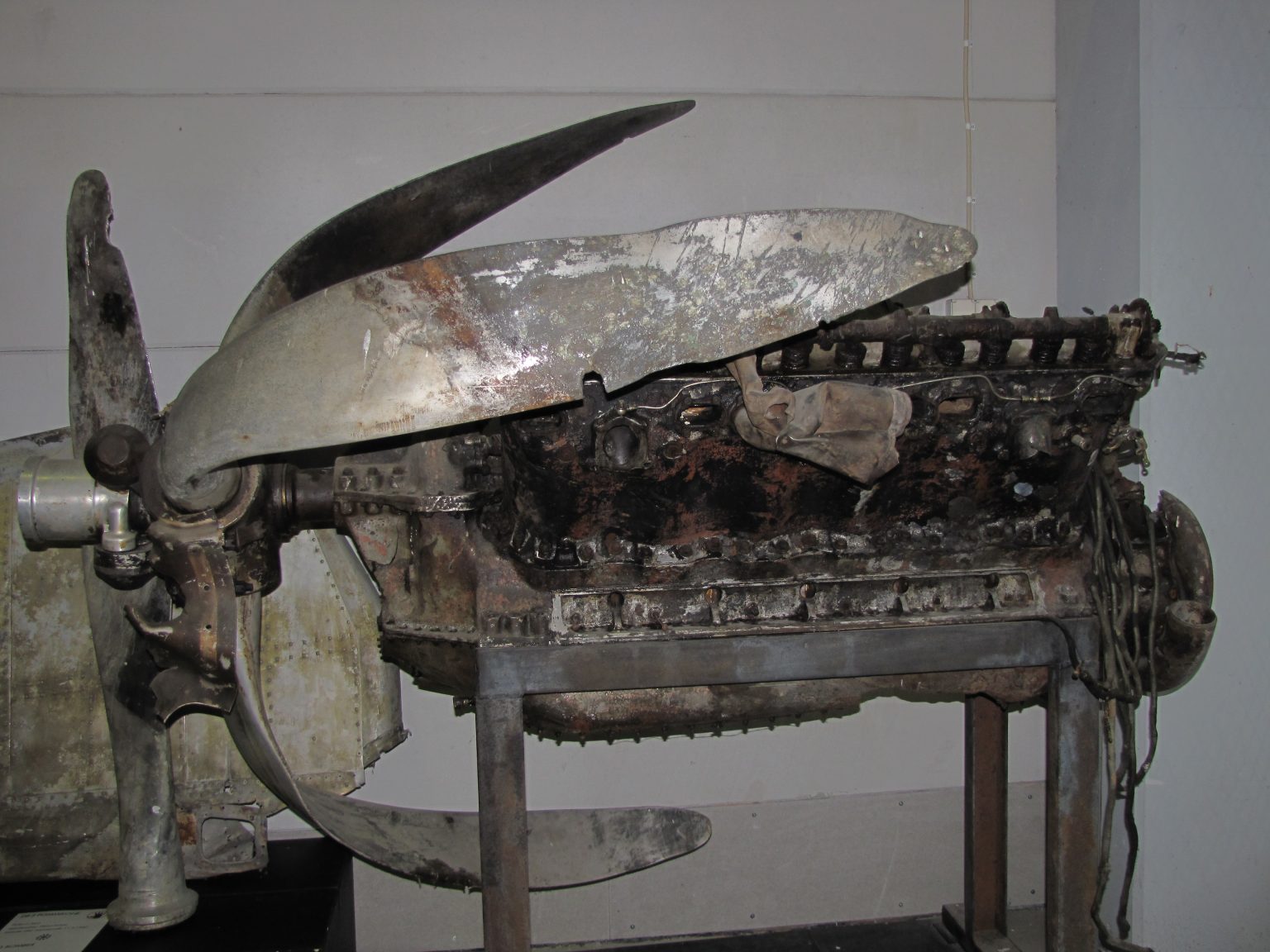 Klimov M-103 V12 engine of a Tupolev SB-bis