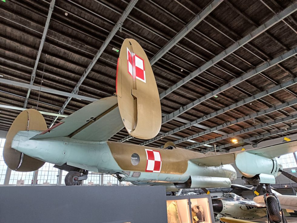 The Tu-2s twin tail and rear fuselage, seen from behind.
