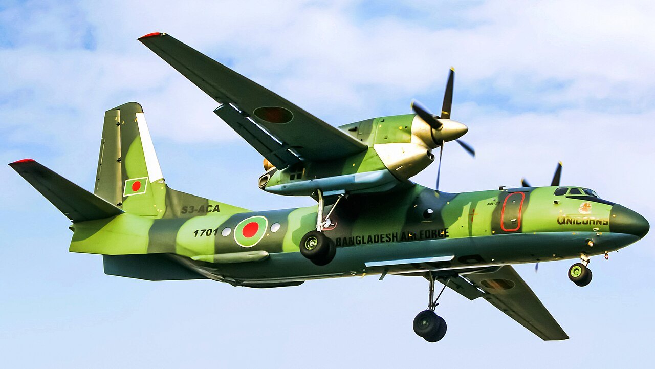 An-32