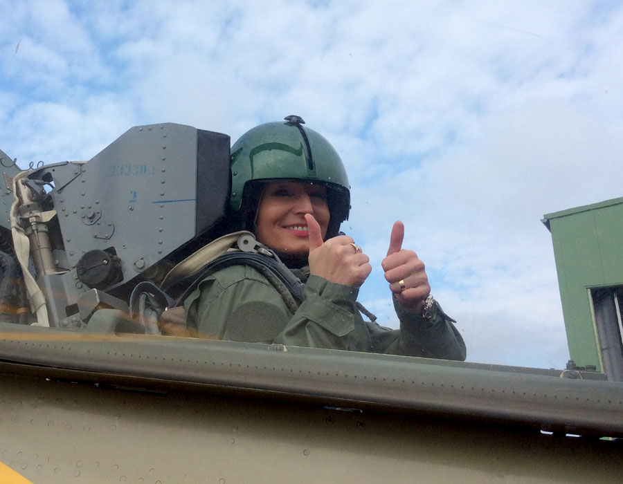 Hawker Hunter fliegen in der Schweiz